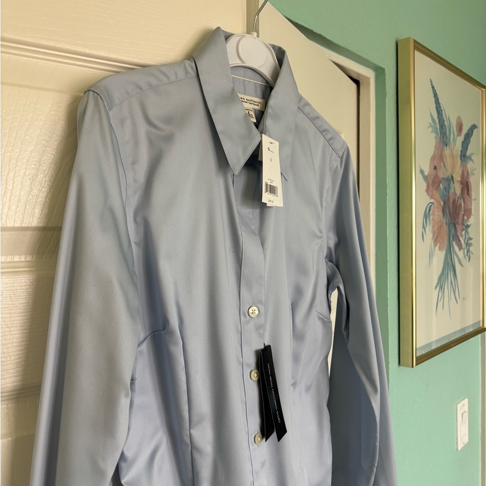 Banana Republic Women’s Sky Blue Long Sleeve Dress Shirt - Picture 5 of 7